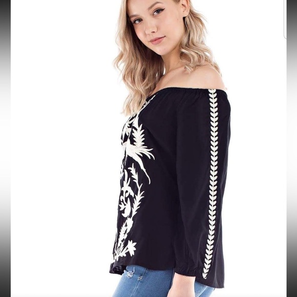 Solitaire Women’s Off the Shoulder Embroidered Top - Picture 2 of 10